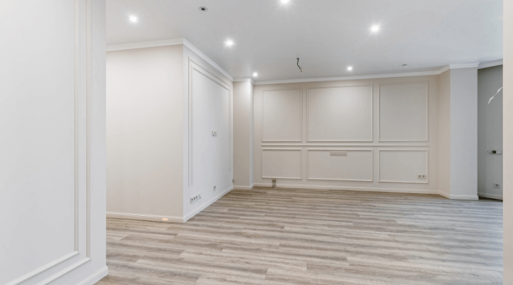 A professionally cleaned empty bedroom after a move-out in Austin, TX.